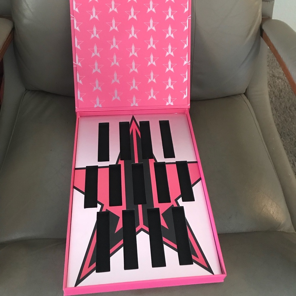 SOLD Jeffree Star Vault BOX ONLY